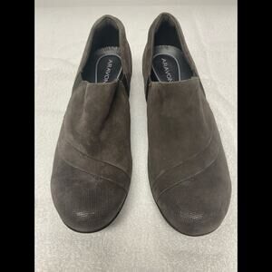 ARAVON WOMENS SUEDE CLOG SIZE 11 WORN ONCE